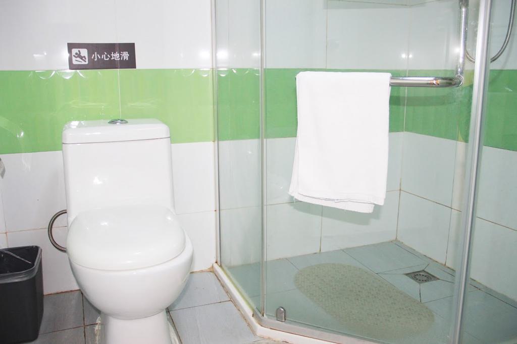 7天连锁酒店衡阳解放西路南华大学店 外观 照片